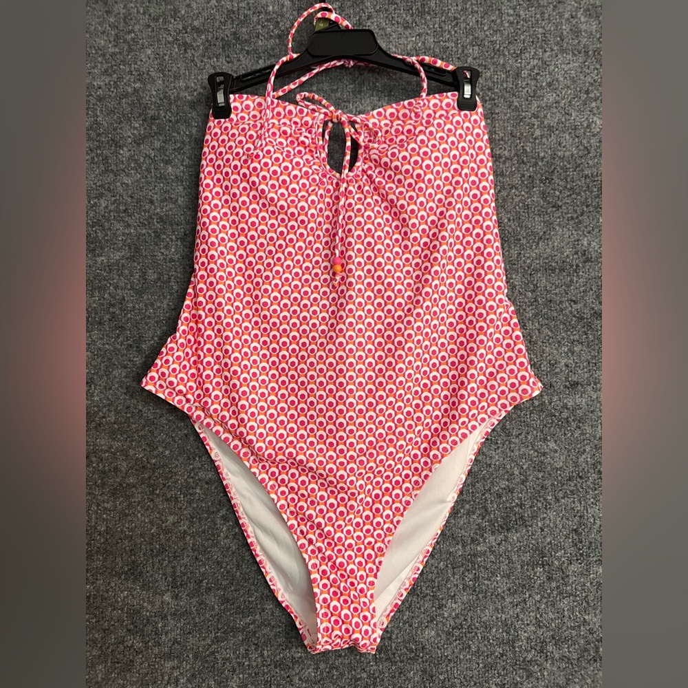 No Boundaries Pink Geo Ring-Print One-Piece Swimsuit. New without tags.